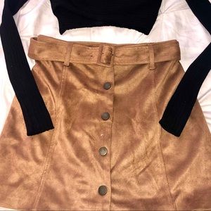 Suede button skirt